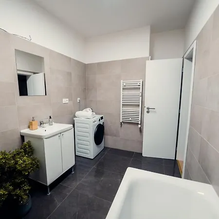 Tiffany Apartment Hotel Bratislava Exterior photo
